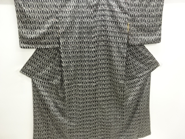 大正ロマン　絣柄織出しお召着物